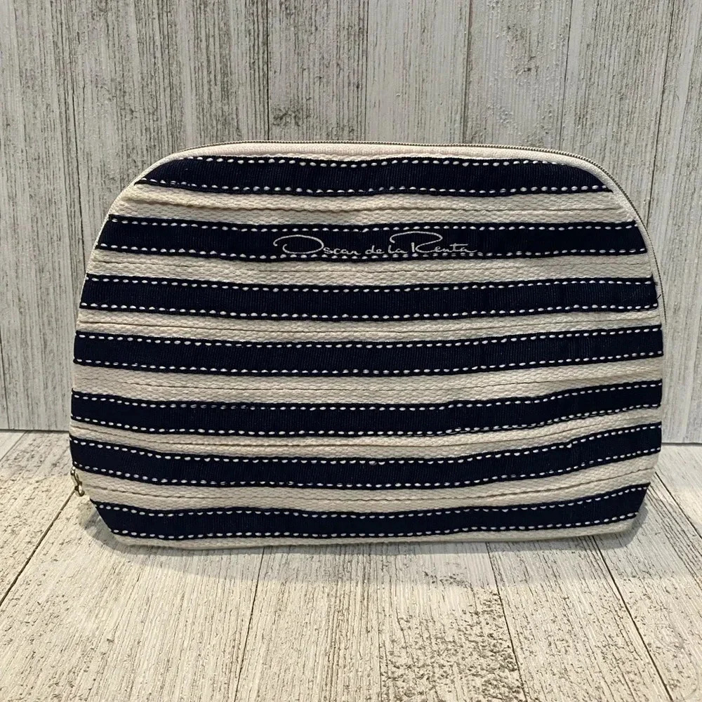 ❤️ Oscar de la Renta Makeup / Cosmetic Bag